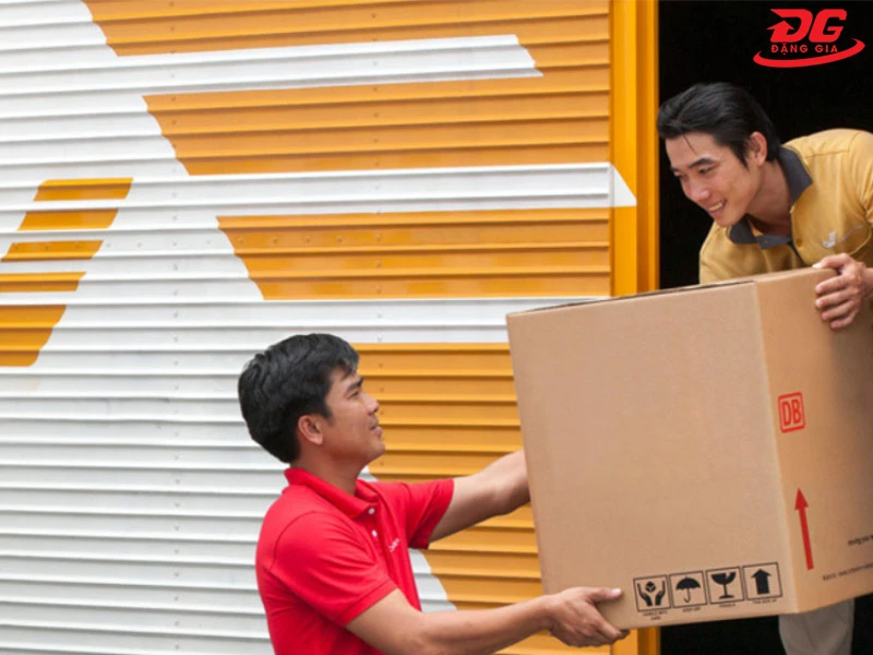 chinh-sach-van-chuyen-va-giao-nhan