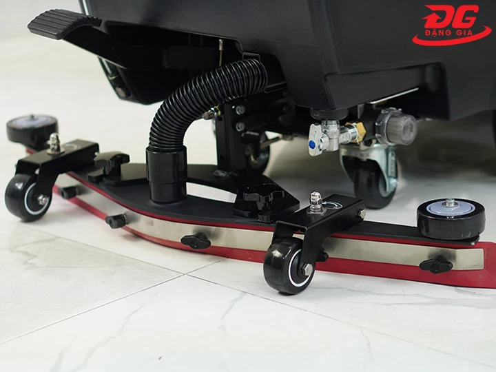 Cần gạt nước của máy chà sàn Kumisai KMS-70C