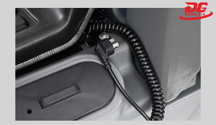 Dây cáp sạc pin tiện lợi