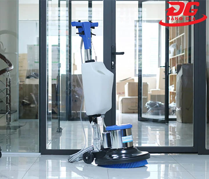 Sản phẩm chà sàn Supper Clean SC 522 làm sạch sàn nhà nhanh chóng trên diện tích lớn