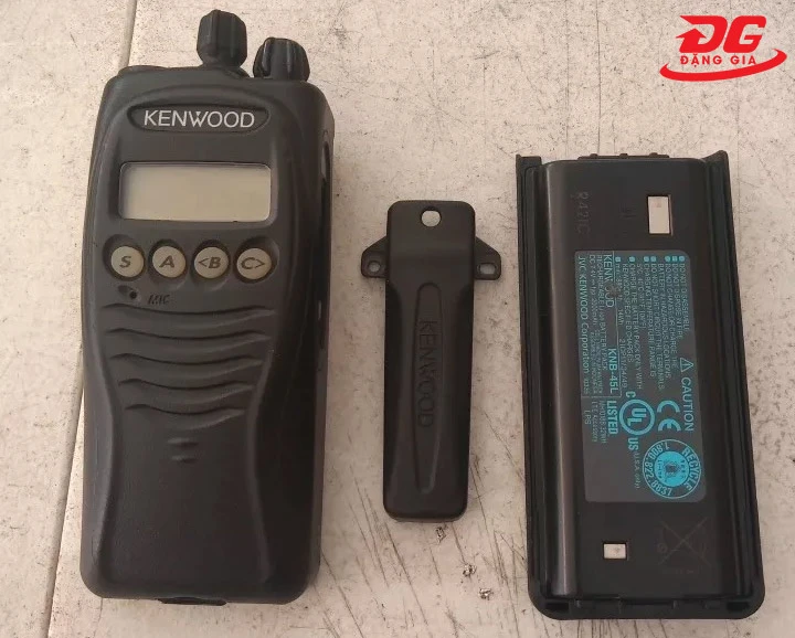Máy bộ đàm Kenwood TK2212 pin