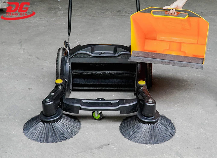 Xe quét rác đẩy tay Kumisai KMS-S1