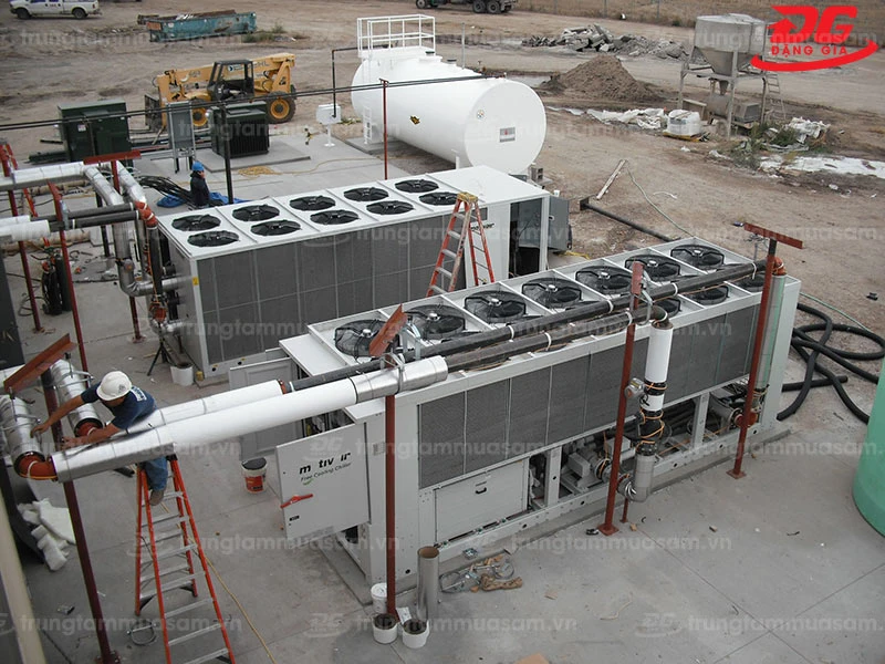 Chiller giải nhiệt bằng khí (gió)