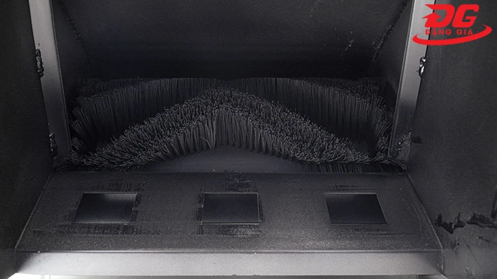 Xe quét rác ngồi lái Kumisai KMS-1250E chính hãng