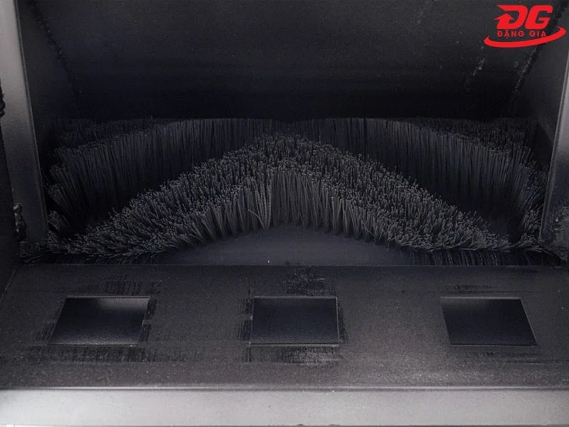 phụ kiện chổi chính xe quét rác ngồi lái