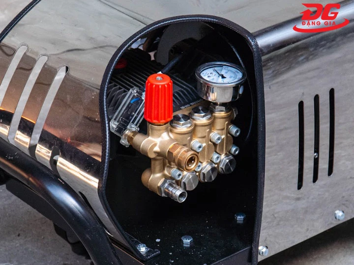 Đầu bơm của máy