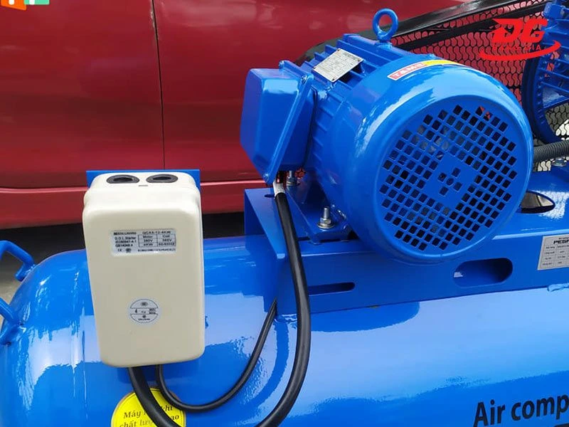 Động cơ và hộp điện 3 pha