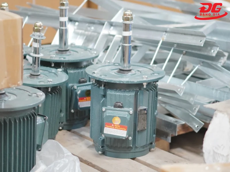 Động cơ của tháp giải nhiệt nước Kumisai KMS 700RT