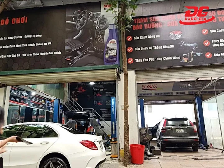 Rửa xe cầu giấy Garage Sư đoàn 361