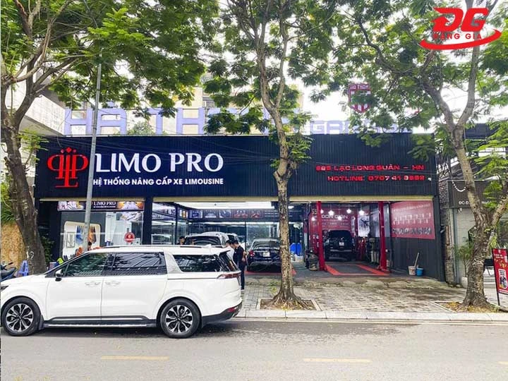 Garage Lạc Long Quân