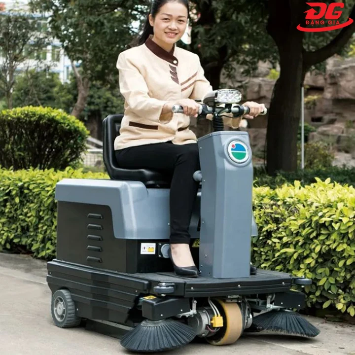 Giá xe quét rác Kumisai KMS-82 (Mini)