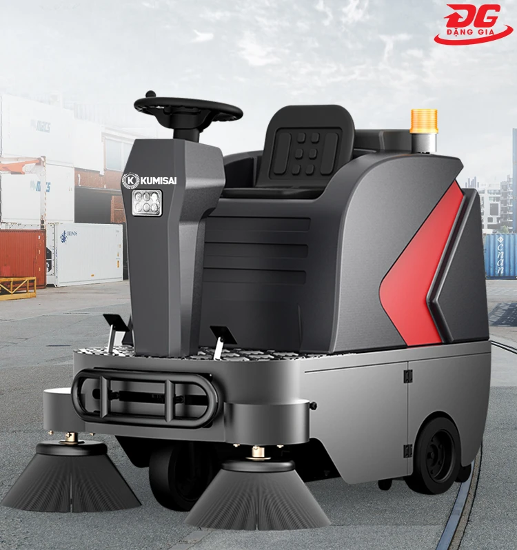 Giá máy quét rác ngồi lái Kumisai KMS-GS1