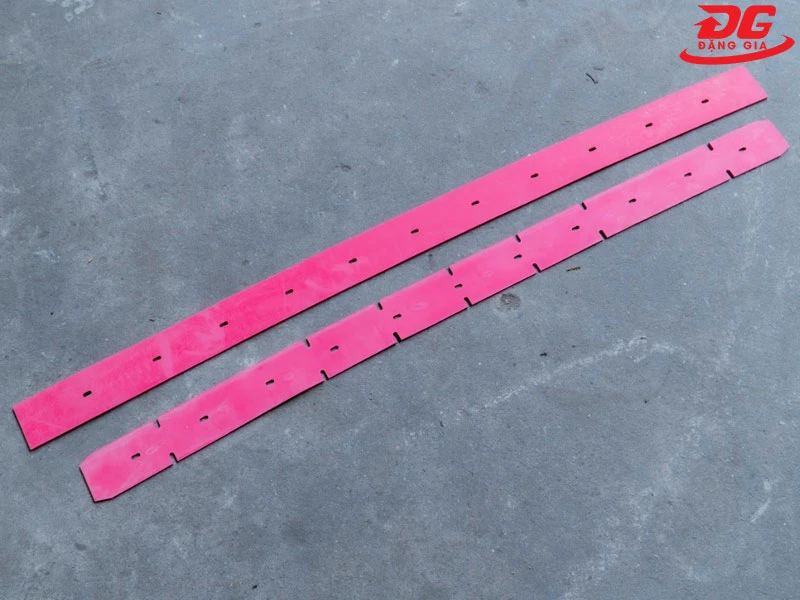 hình ảnh thực tế lá cao su hút nước máy chà sàn liên hợp