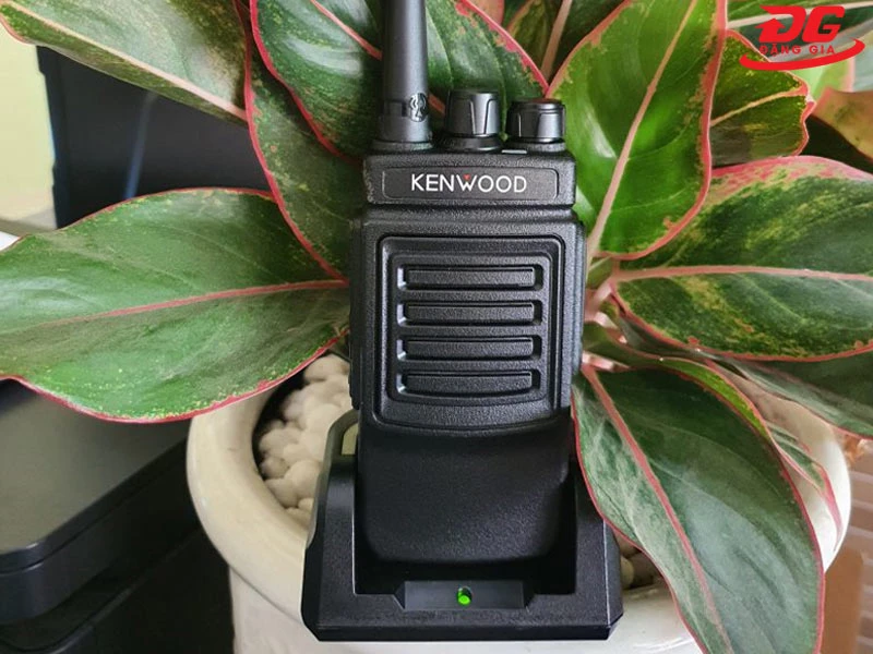 Máy bộ đàm cầm tay Kenwood TK 3179