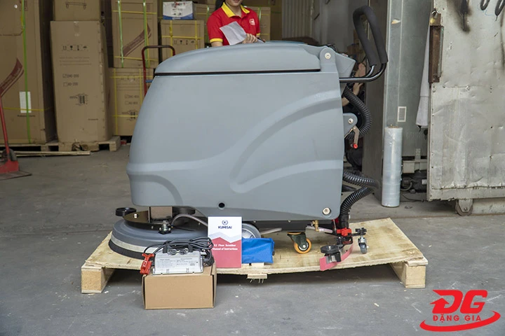 Máy chà sàn liên hợp Kumisai KMS 58 sẵn kho Điện máy Đặng Gia