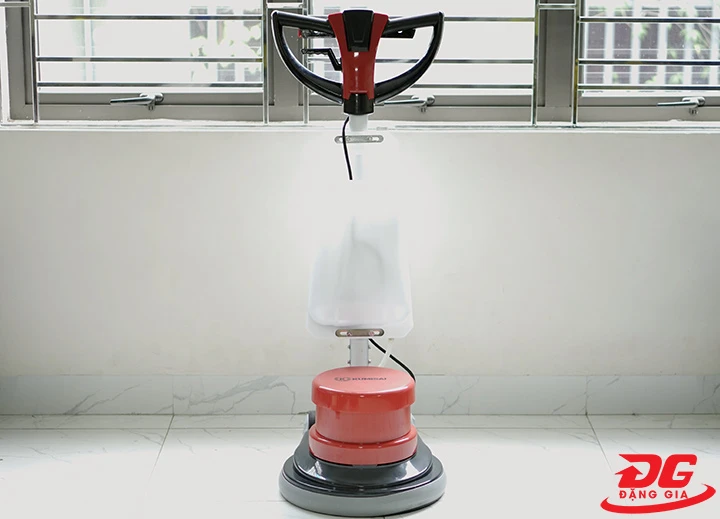 máy chà sàn tạ Kumisai KMS 004