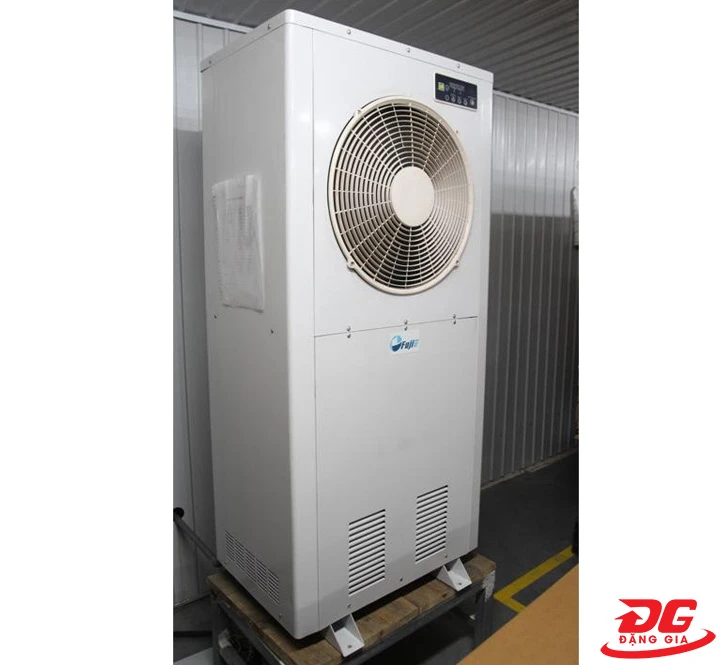 Hình ảnh thực tế máy hút ẩm FujiE HM-6180EB