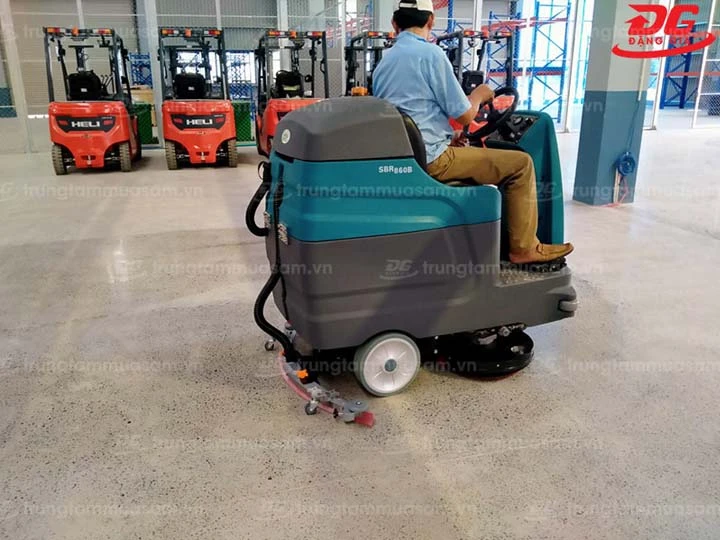 Cách Vận Hành Máy Chà Sàn Sauber