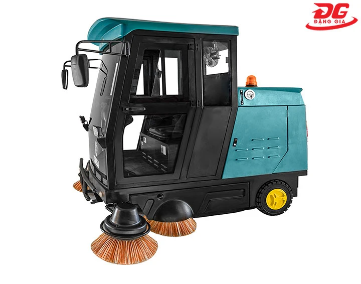 Xe quét rác Kumisai KMS 78 thiết kế hiện đại