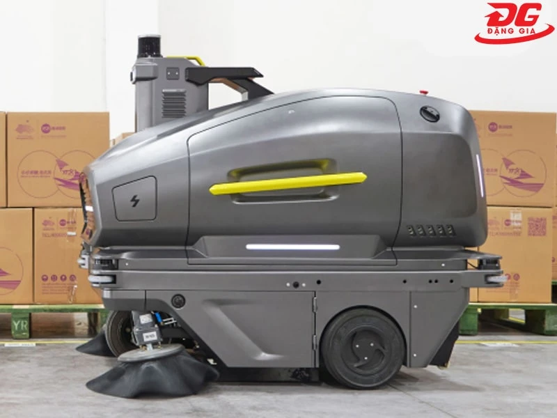 Máy quét rác Kumisai KMS 130E