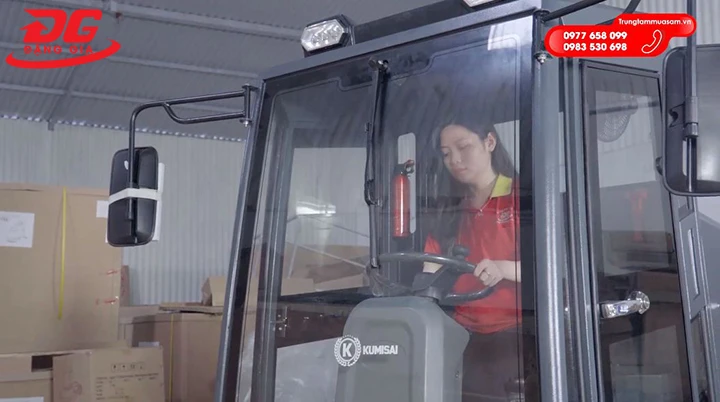 giá xe quét rác ngồi lái Kumisai KMS-S12