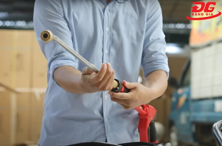 Lắp đặt súng phun cao áp