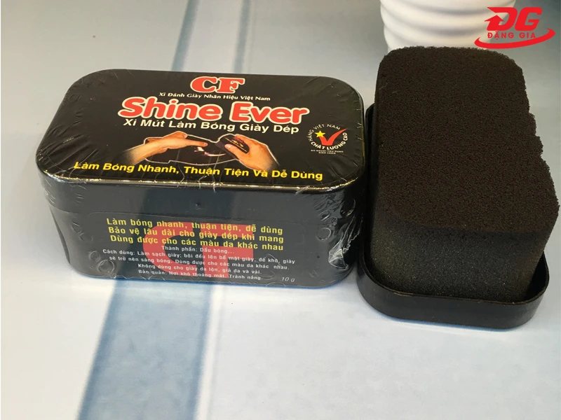 Một số lưu ý quan trọng khi sử dụng xi mút đánh bóng cho giày