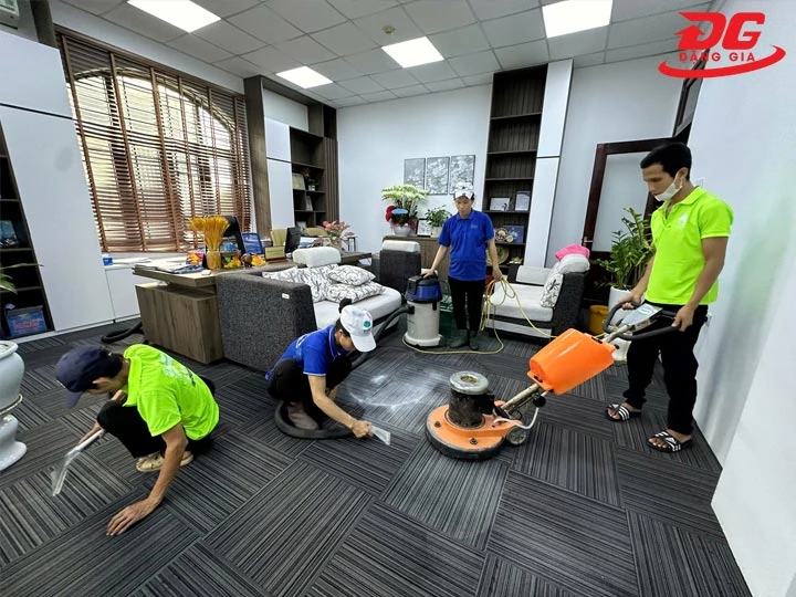 Lưu ý quan trọng khi vận hành máy chà sàn