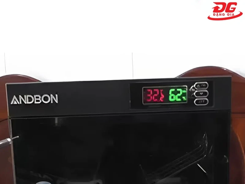 Điều chỉnh mức ẩm phù hợp với vật dụng cần bảo quản