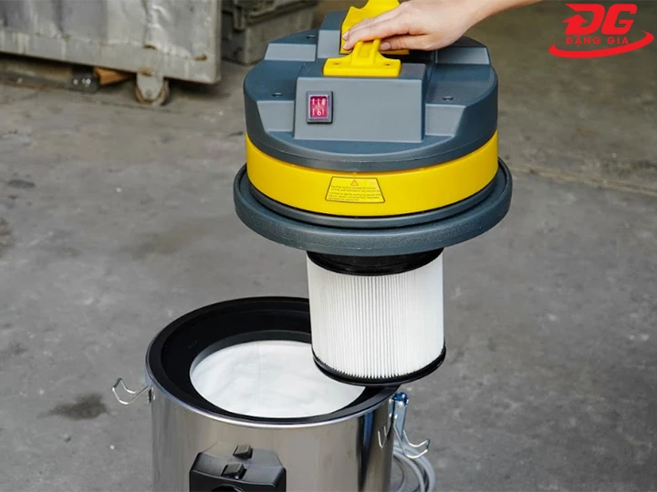 Bộ lọc bẩn hoặc bị tắc