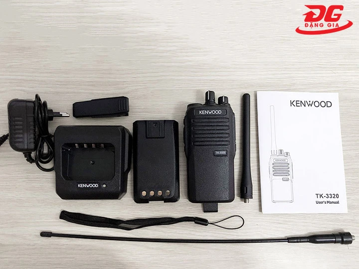 Bộ đàm Kenwood TK 3320 kết nối tai nghe