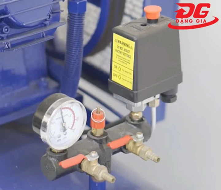 Cụm van an toàn, đồng hồ và rơ le áp suất