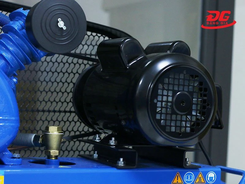 Motor có các khe hút gió giúp tản nhiệt nhanh