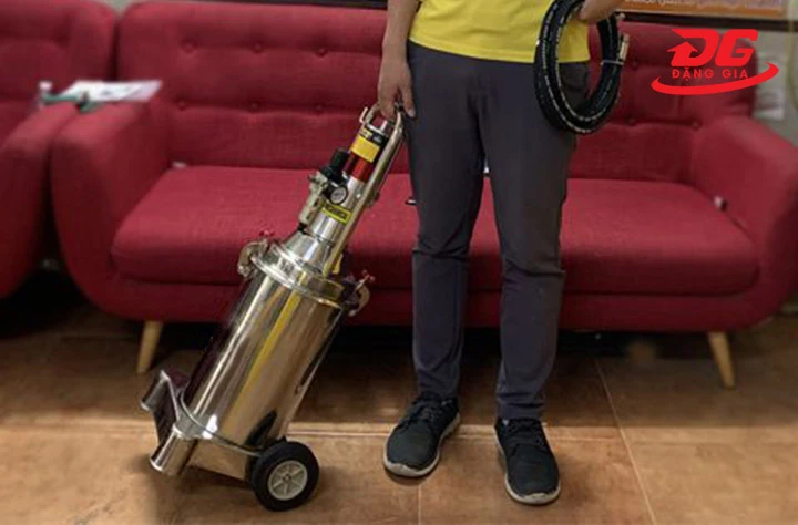 Hình ảnh thực tế máy bơm mỡ khí nén Palada PD-8A