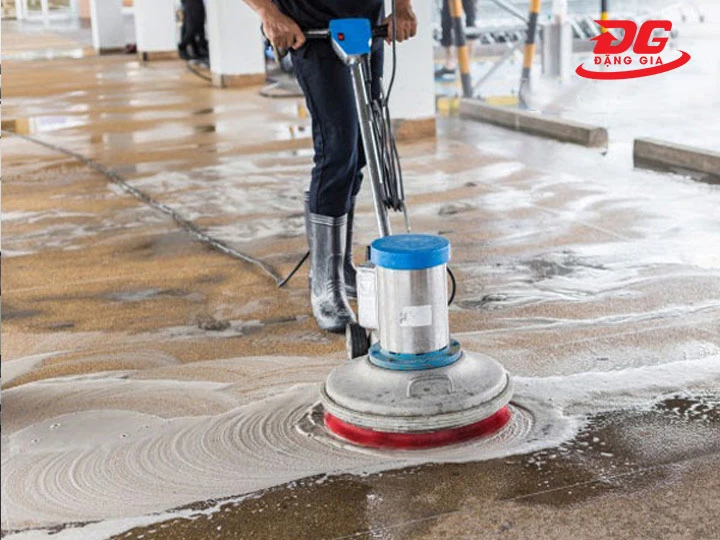 Máy chà sàn camry bền bỉ