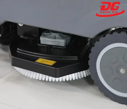 máy chà sàn công nghiệp Kumisai KMS 110B