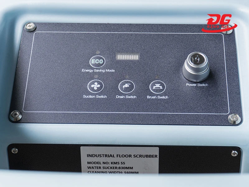 Bảng điều khiển đơn giản, dễ vận hành