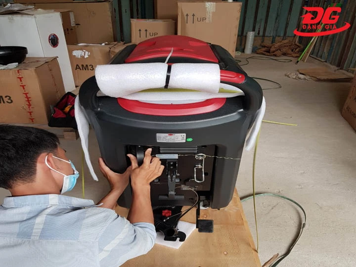 Máy chà sàn không hoạt động