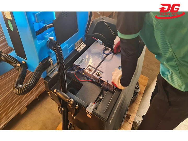 Máy chà sàn bị tắc nước