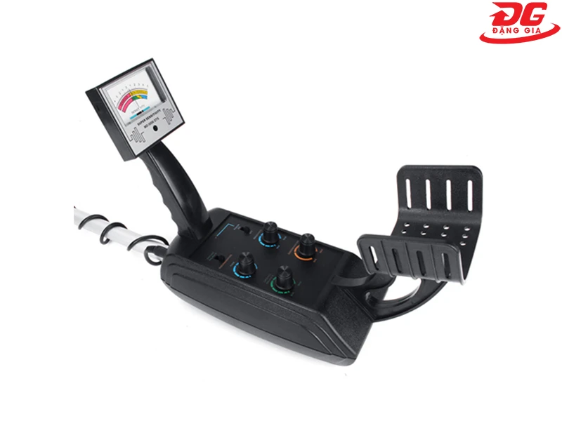 Các nút điều chỉnh và màn hình hiển thị thông số của MD5006