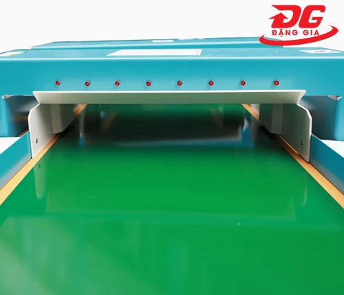 máy dò mũi kim gãy trong may mặc IN20-PR2