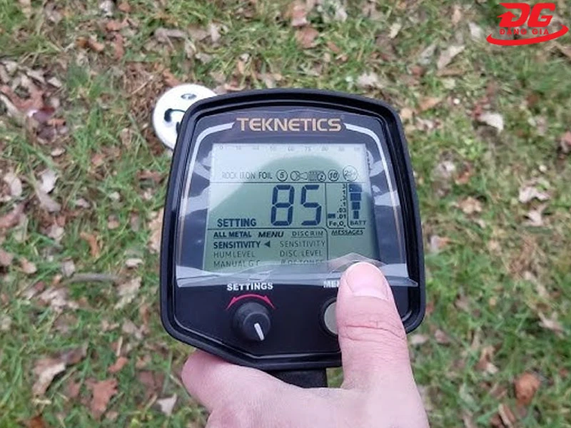 Cách sử dụng máy dò kim loại Teknetics T2 không quá phức tạp