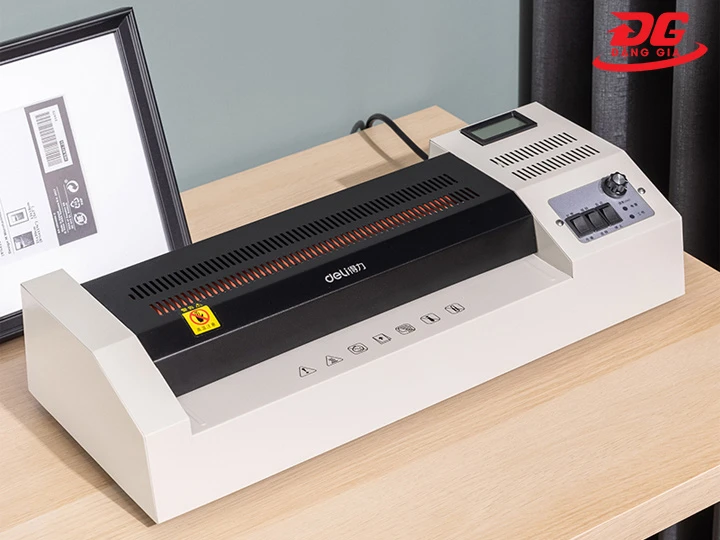 Máy ép plastic Deli E3895