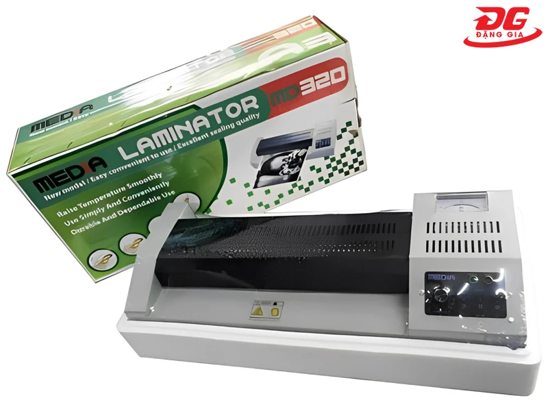 Máy ép plastic Media 320