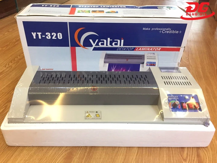 Máy ép plastic YT 320