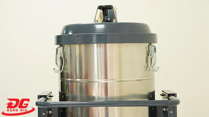 giá Máy hút bụi công nghiệp CleanTech CT 10A