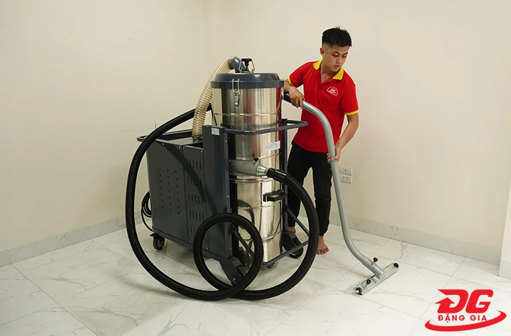 Máy hút bụi công nghiệp CleanTech CT 10A giá rẻ