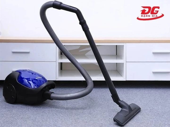 Máy hút bụi không ồn Panasonic MC-CG371AN46
