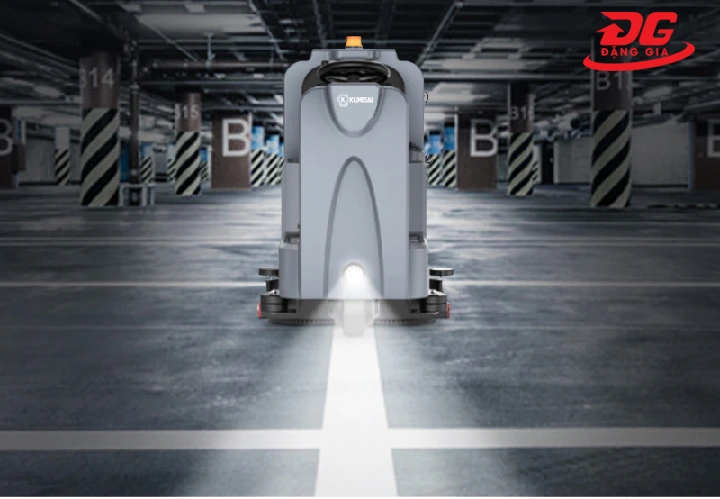 Hệ thống đèn giúp máy làm việc dễ dàng ở những nơi thiếu ánh sáng