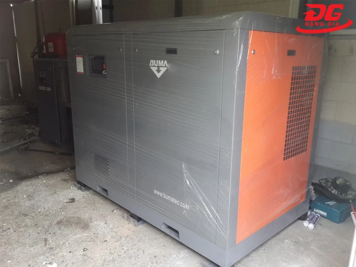 Máy nén khí trục vít Buma BFD75